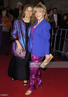 Lindsay Wagner feet photo thumbnail