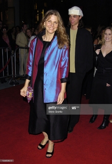 Lindsay Wagner feet photo thumbnail