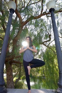 Lindsey McKeon feet photo 10