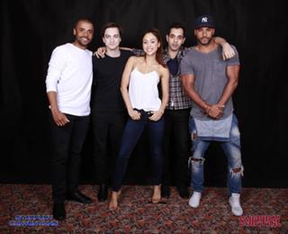 Lindsey Morgan feet photo thumbnail