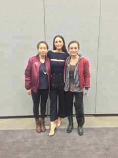 Lindsey Morgan feet photo thumbnail