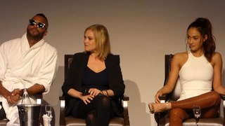 Lindsey Morgan feet photo thumbnail