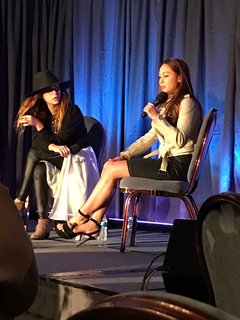 Lindsey Morgan feet photo thumbnail