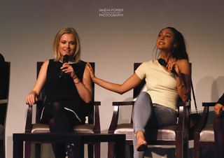 Lindsey Morgan feet photo thumbnail