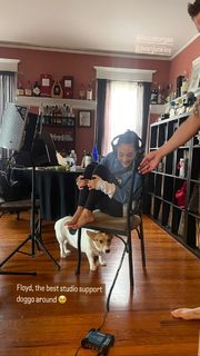 Lindsey Morgan feet photo thumbnail