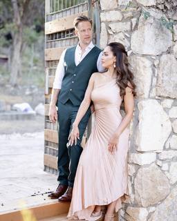Lindsey Morgan feet photo thumbnail