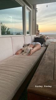 Lindsey Pelas feet photo thumbnail