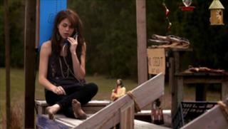 Lindsey Shaw feet photo thumbnail