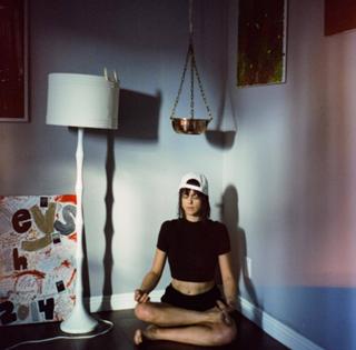 Lindsey Shaw feet photo thumbnail