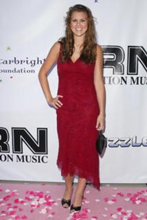 Lindsey Shaw feet photo thumbnail