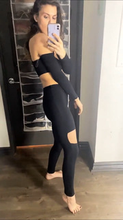 Lindsey Shaw feet photo thumbnail
