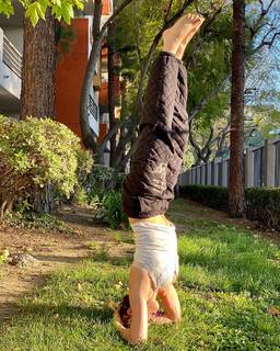 Lindsey Shaw feet photo thumbnail