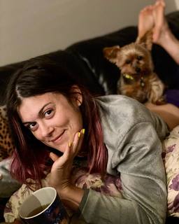 Lindsey Shaw feet photo thumbnail