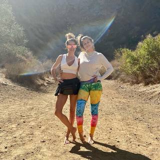Lindsey Shaw feet photo thumbnail