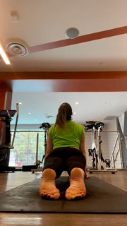 Lindsey Shaw feet photo thumbnail
