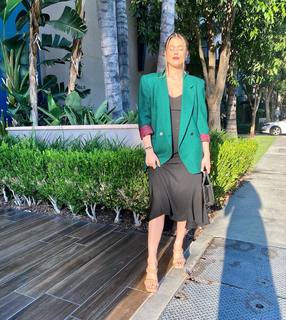 Lindsey Shaw feet photo thumbnail