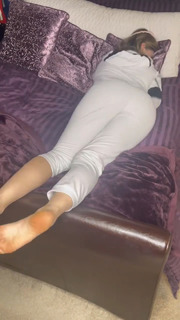 Lindsey Shaw feet photo thumbnail