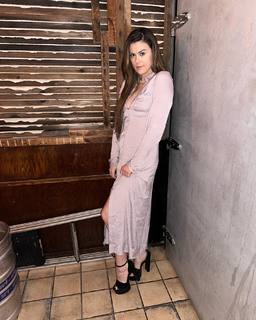 Lindsey Shaw feet photo thumbnail
