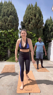 Lindsey Shaw feet photo thumbnail