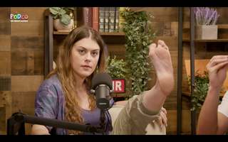 Lindsey Shaw feet photo thumbnail