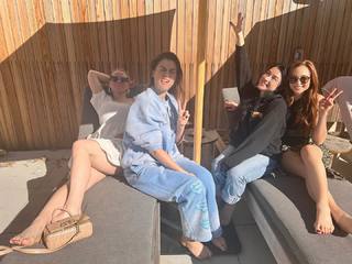 Lindsey Shaw feet photo thumbnail