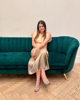 Lindsey Shaw feet photo thumbnail