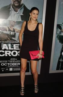Lindsey Shaw feet photo thumbnail