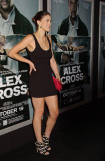Lindsey Shaw feet photo thumbnail