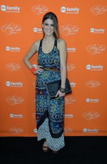 Lindsey Shaw feet photo thumbnail