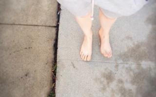 Lindsey Stirling feet photo thumbnail