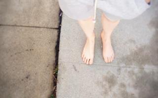 Lindsey Stirling feet photo thumbnail