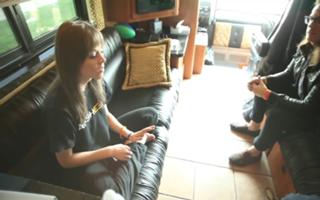 Lindsey Stirling feet photo thumbnail
