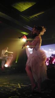Lindsey Stirling feet photo thumbnail