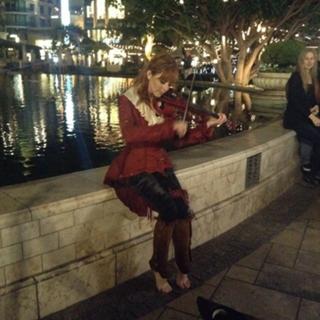 Lindsey Stirling feet photo thumbnail
