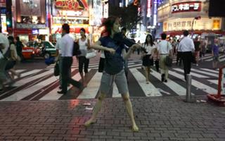 Lindsey Stirling feet photo thumbnail