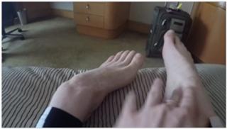Lindsey Stirling feet photo thumbnail