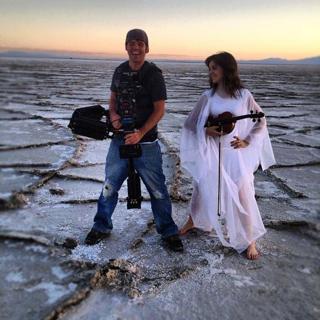 Lindsey Stirling feet photo thumbnail