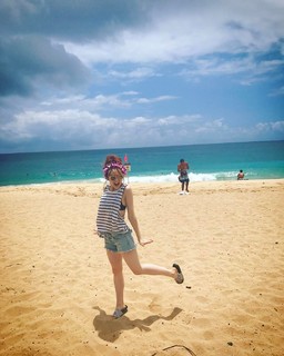 Lindsey Stirling feet photo thumbnail