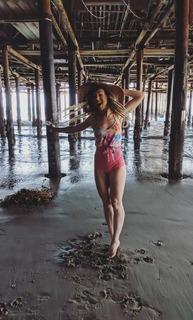 Lindsey Stirling feet photo thumbnail