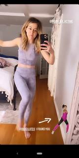 Lindsey Stirling feet photo thumbnail