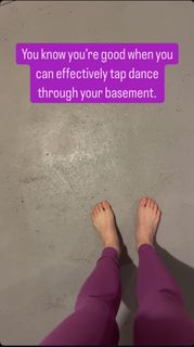 Lindsey Stirling feet photo thumbnail