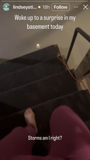 Lindsey Stirling feet photo thumbnail