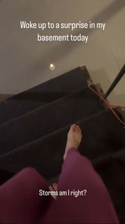 Lindsey Stirling feet photo thumbnail