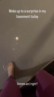 Lindsey Stirling feet photo thumbnail
