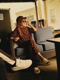 Lindsey Stirling feet photo 1
