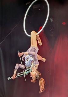 Lindsey Stirling feet photo 6