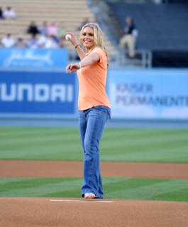 Lindsey Vonn feet photo thumbnail