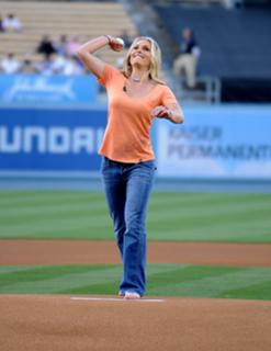 Lindsey Vonn feet photo thumbnail