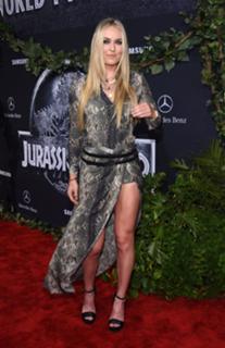Lindsey Vonn feet photo thumbnail