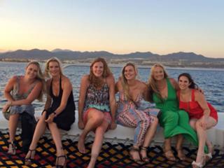 Lindsey Vonn feet photo thumbnail